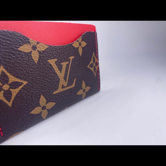 Wallets - Picture 8 of 8